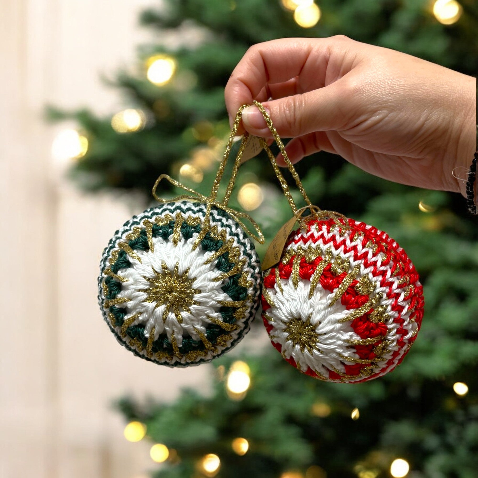 Suspension Boule de Noël au crochet